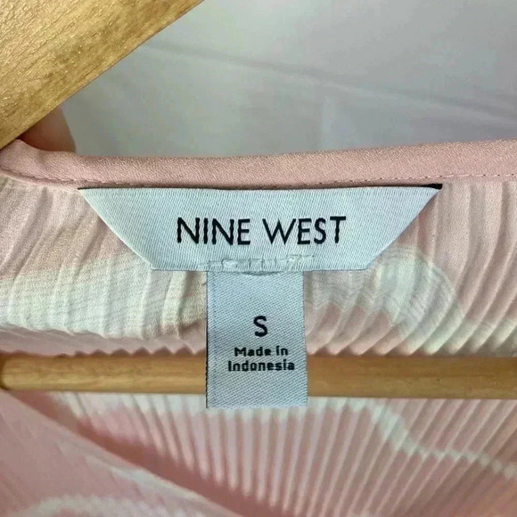 Nine‎ West top NWT 🏡 - Picture 2 of 5